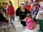 Šroubujeme, zatloukáme, vrtáme a řežeme -polytechnika ve školce